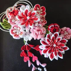 つまみ細工の髪飾りセット/赤系&ピンク系/赤系メイン/七五三/成人式/結婚式/卒業式