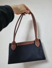 ロンシャン ル・プリアージュ ブラック ショルダーバッグ 正規品 (現代百貨店 ヒュンダイデパート 購入 + 品質保証書)