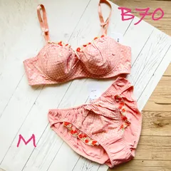 ピンクの水玉ブラジャー（B70）ショーツ（M）２点セット　R6364