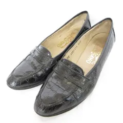 良品 SALVATORE FERRAGAMO サルヴァトーレフェラガモ 型押しレザー パンプス 6C 23.5cm ブラック レディース 古着 中古 USED