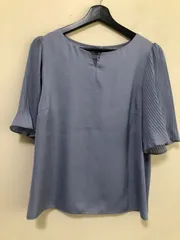 31661  NANO universe（ナノ・ユニバース） パーツ付きプリーツスリーブブラウス五分袖　ブルー　F