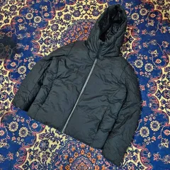 ユニクロ シームレス ダウン パーカ XL size