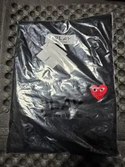 COMME des GARCONS PLAY 黒 ハート 長袖Tシャツ 新品 L