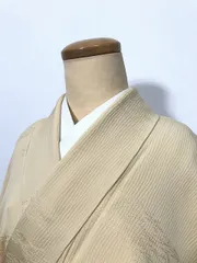 【中古】Sサイズ 色無地 正絹 松葉の地紋 クリーム色
