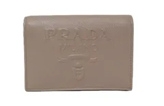 PRADA/プラダ　サフィアーノ エンボスレザーコンパクトウォレット　1MV021　コンパクトウォレット　ピンクベージュ　【中古】