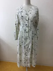 オゾック タグ付き未使用 アイボリーに黒花柄ワンピース ウエストゴム