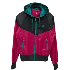 ナイキ ウィメンズ ウィンドブレーカー