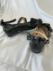 ロリータシューズ ヒールなし パンプス 靴 シューズ エナメル フリル リボン ストラップ ガーリー かわいい 黒 ブラック ACSH-0074Y
