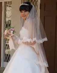 ウェディングベール【レイラ】（ミドル丈）