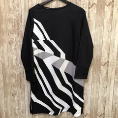 BOUTIQUE JUNKO　コシノジュンコ　リニアアートワークプリントチュニック　ブラック　M　【訳アリ・タグ付き】