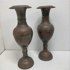 金属製 花器 2点セット フラワーベース 壺 オブジェ アンティーク調 彫刻模様 ブロンズ系 インテリア 店舗装飾　260120-5T