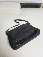 ダックス ブラック ショルダーバッグ