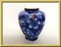 宮内庁御用達】深川製磁 金瑠璃葡萄（るりぶどう）高級花瓶 - メルカリ