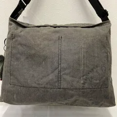 9357　KIPLING　キプリング　ショルダーバッグ　チャーム付き　モンキー　ゴリラ　大きめ　大容量　軽量　カジュアル　シンプル　メンズ　レディース　ユニセックスのサムネイル