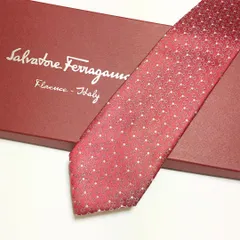未使用級 サルヴァトーレフェラガモ Salvatore Ferragamo ネクタイ シルク100% レッド 総柄 ガンチーニ柄 261-747