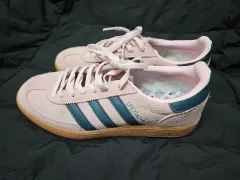 アディダス スペツィアル スニーカー