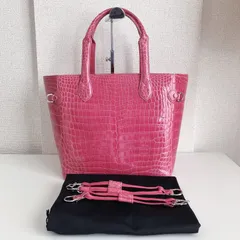 クロコダイル型押し シャイニング ピンク ハンドバッグ