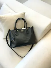 プラダ ギャレリア サフィアーノ 2 wayバッグ (正規品)