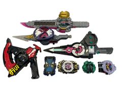 ウルトラマン刺繍ブローチコレクション 全10種 - メルカリ