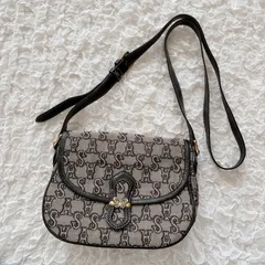 ANNA SUI　アナスイ　ショルダーバッグ　バタフライ　ポシェット　モノグラム　総柄　蝶　チョウ