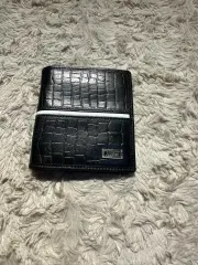 メンズ正規品二つ折り財布 出品