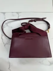 CHARLES & KEITH チャールズアンドキース レディース バーガンディ ミニバック 出品