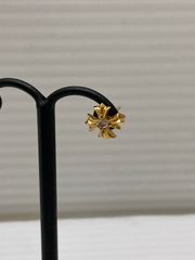 クロムハーツ 22K CH プラス スタッド ピアス w/ダイヤモンド - メルカリ クロムハーツ 22K CH プラス スタッド ピアス w/ダイヤモンド - メルカリ