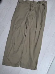 UNIQLO U チノパンツ（薄いバージョン）88