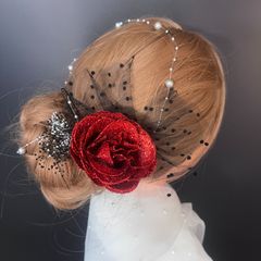 ha243 髪飾り 卒業式 成人式 袴 結婚式 着物 振袖　キラキラバラ　レッド