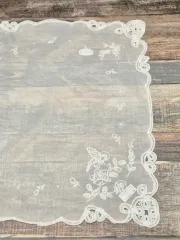 レース刺繍ハンカチ