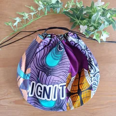 【1点限り】まんまる巾着　ショルダーバッグ　パッチワーク(パープル系)　ハンドメイド　アフリカンプリント　アフリカ布