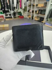 A級コンディション PRADA プラダ サフィアーノ 二つ折り財布