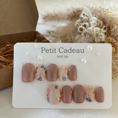 ネイルチップ(サイズオーダー)𓂃お花囲みネイル