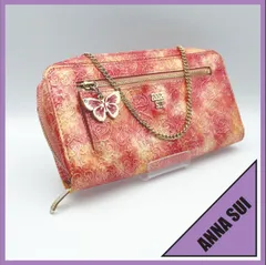 ✱ANNA SUI（アナスイ）✱ 長財布 ラウンドファスナー ローズ 薔薇 型押し レッド ピンク オレンジ バタフライ 蝶 チャーム チェーン付き レザー 本革 レディース ブランド ロゴ 金具 美品 ギフト プレゼント 華やか 総柄 希少
