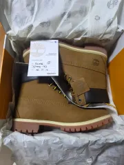 Timberland 6インチ ウォータープルーフ ダークブラウン ブーツ (270 275)