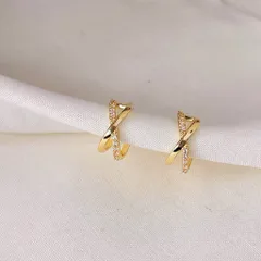 ゴールドクロスラインストーンピアス キラキラ 上品 華やか EH015