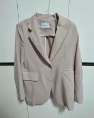 薄い ベージュ レディース ジャケット