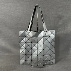BAO BAO ISSEY MIYAKE バオバオイッセイミヤケ ルーセント トートバッグ / 正規品 / 状態 / X9