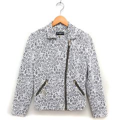 Item thumbnail for item 65be961a-1b43-4e5f-ac7e-da9a0ba4031f