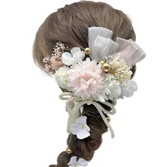 【人気商品】成人式 前撮り 二次会 卒業式 入学式 マム カスミ草 リボン ドライフラワー 振袖 袴 髪飾り ウェディング 結婚式 和装 ゴールドフラワー ホワイ ピンク レッド シルバー ロープ ヘアアレンジ ハーフアップ ロングヘア A251000904