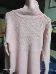 ピンク ケーブル編み タートルネック ニット