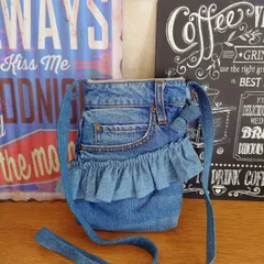 36☆USEDダメージデニムリメイク☆フリルサコッシュ☆ショルダーバッグ☆リメイクデニム☆古着リメイク☆