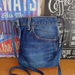 Item thumbnail for item aa896c49-7e22-46fd-86f8-d95a223f9456