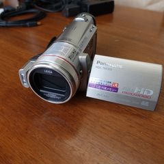 디지털 캠코더 Panasonic HDC-TM300 실버 중고·미품 상자·매뉴얼 없음