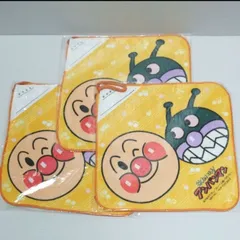 アンパンマン「ループ付き　ハンドタオル　3枚」アンパンマン　バイキンマン　ばいきんまん　なまえ　タオル　ハンカチ　やなせたかし