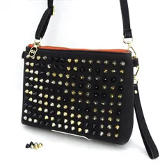 DIAVEL / ディアベル ■ショルダーバッグ　スタッズ　ブラック　キャンバス 【バッグ/バック/BAG/鞄/カバン】 ブランド【中古】 