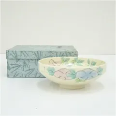 京焼　橋本紫雲造　色絵紫陽花　馬盥茶碗（箱付）  茶道 抹茶 おしゃれ 抹茶茶碗 抹茶碗 和食器 レトロ 茶器 骨董 茶わん 茶会 茶の湯 夏 2月 6月 7月 8月 夏冬