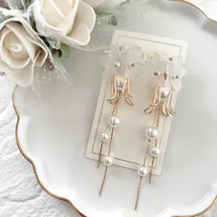艶消しフラワー つぼみ パールチェーン《ピアス/イヤリング》