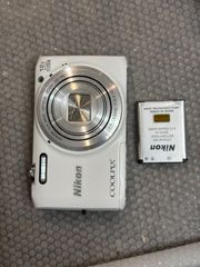 Nikon COOLPIX S7000 カメラ ホワイト SDカード無し - メルカリ