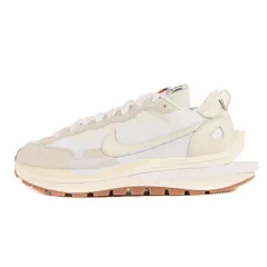 新品 Sacai サカイ サイズ:28.0cm 22SS NIKE VAPORWAFFLE / SACAI WHITE GUM (DD1875-100) ナイキ ヴェイパーワッフル ホワイト セイル US10 ローカット スニーカー